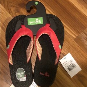 Women’s size 6 Sanuk Sandals- Watermelon